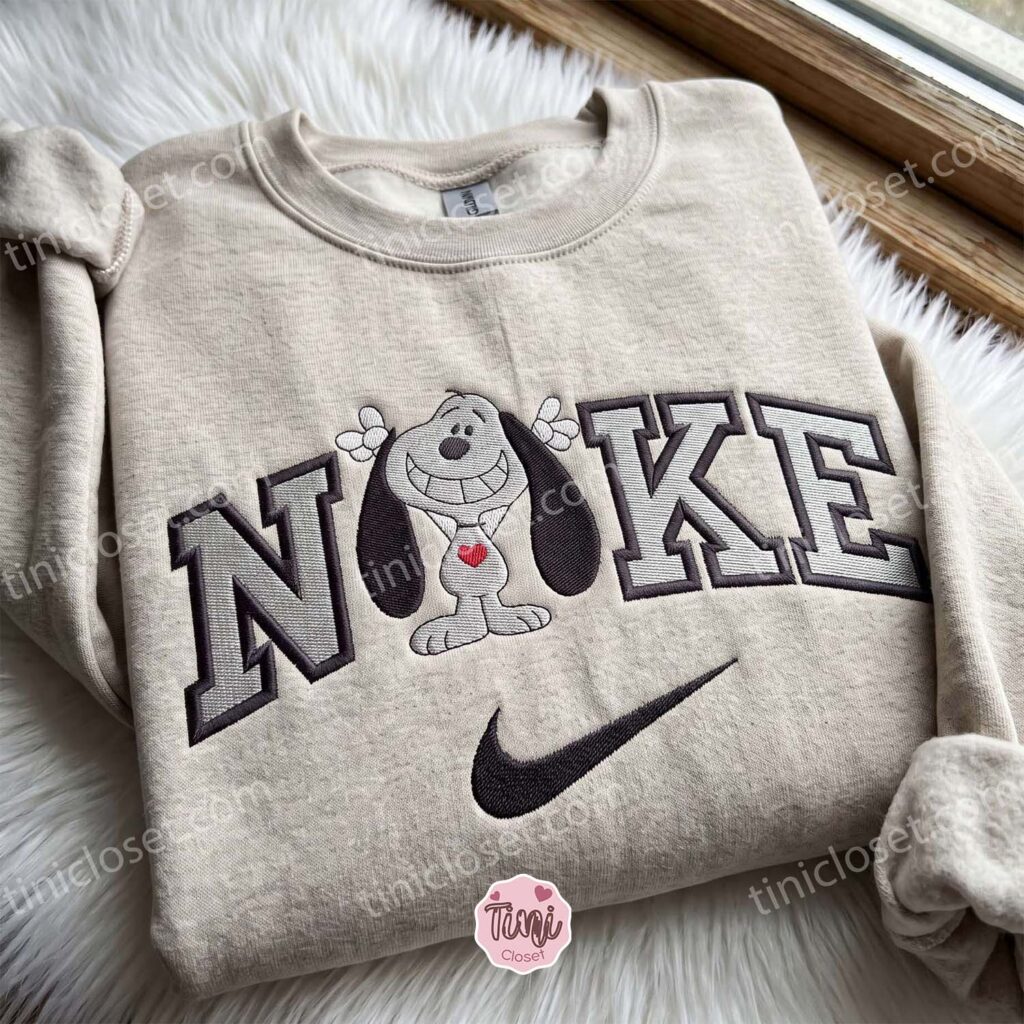 Smiling Snoopy Embroidered Sweatshirt, Peanuts Cartoon Embroidered Shirt, Unique Family Gifts