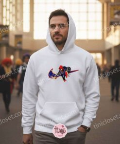 Marvel Cinematic Universe Spider-Man Embroidered Crewneck Hoodie & T-Shirt 2 Marvel Cinematic Universe Spider Man Embroidered Crewneck Hoodie & T Shirt (3)