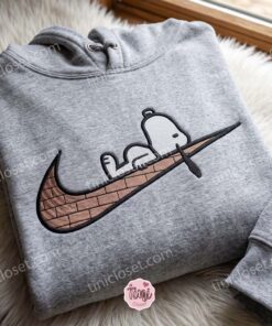 Snoopy Peanuts Swoosh Embroidered Sweatshirt, Cartoon Embroidered Shirt, Unique Family Gifts (1)