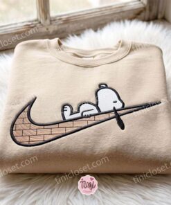 Snoopy Peanuts Swoosh Embroidered Sweatshirt, Cartoon Embroidered Shirt, Unique Family Gifts (3)