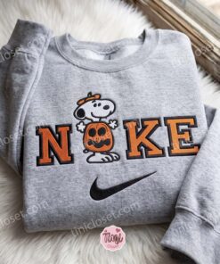 Snoopy Pumpkin Embroidered Sweatshirt, Peanuts Embroidered Shirt, Best Halloween Gift Ideas (2)