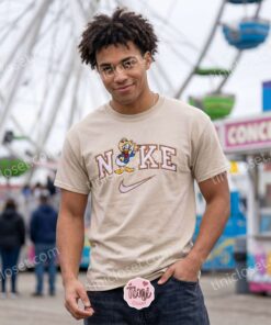 Donald Duck Farmer Embroidered Shirt, Disney Characters Embroidered Hoodie, Best Gift Ideas 1 Donald Duck Farmer Embroidered Shirt, Disney Characters Embroidered Hoodie, Best Gift Ideas (2)