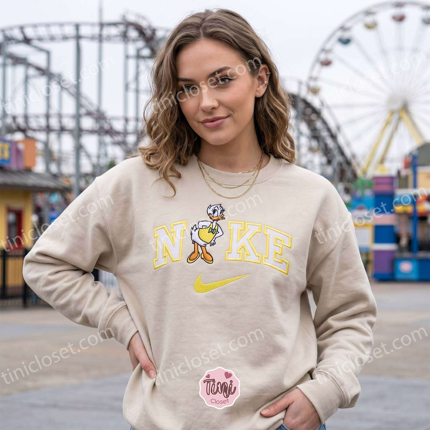 Daisy Duck Embroidered Sweatshirt, Disney Characters Embroidered T-shirt, Cartoon Embroidered Hoodie Daisy Duck Embroidered Sweatshirt, Disney Characters Embroidered T-shirt, Cartoon Embroidered Hoodie