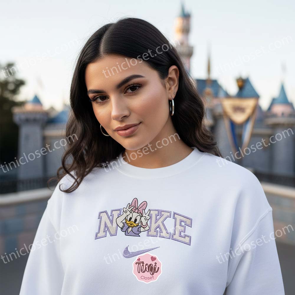 Daisy Duck Embroidered Sweatshirt, Disney Characters Embroidered T-shirt, Cartoon Embroidered Hoodie Daisy Duck Embroidered Sweatshirt, Disney Characters Embroidered T-shirt, Cartoon Embroidered Hoodie