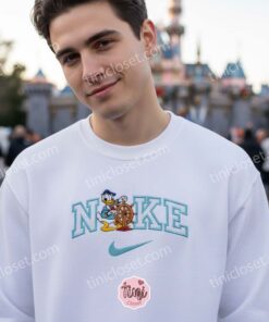 Custom Donald Duck Cruise Embroidered Shirt, Cartoon Embroidered Hoodie, Disney Vacation Apparel (2)
