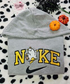 Winnie The Pooh Boo Ghost Halloween Embroidered Sweatshirt, Cute Pooh Bear Spooky Season Hoodie, Disney Trick Or Treat Shirt (1)