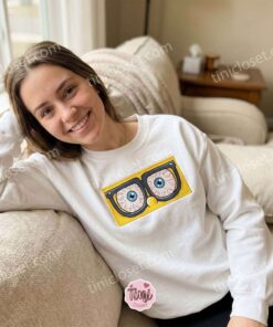 Stressed Eyes SpongeBob Embroidered Sweatshirt, Cartoon Embroidered Hoodie, The Perfect Just Because Gift For Him (2)