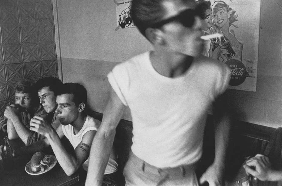 The Humble T-Shirt: Origins, Evolution, and the Styles That Keep It Fresh