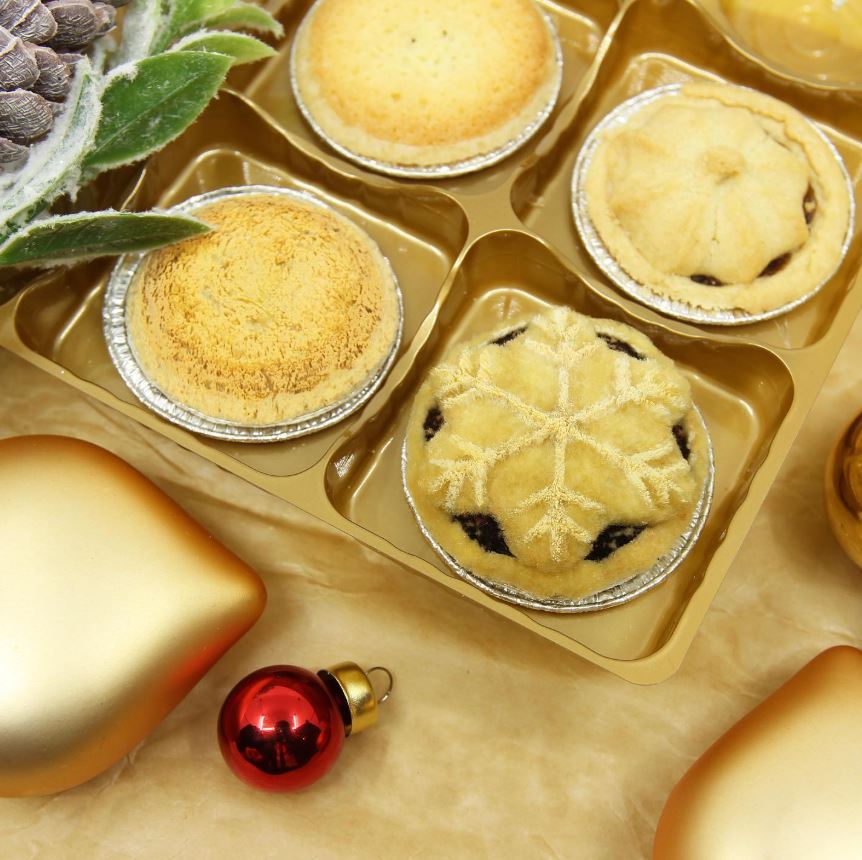 No need for real pies for Christmas, just gimme these punch needle pies.