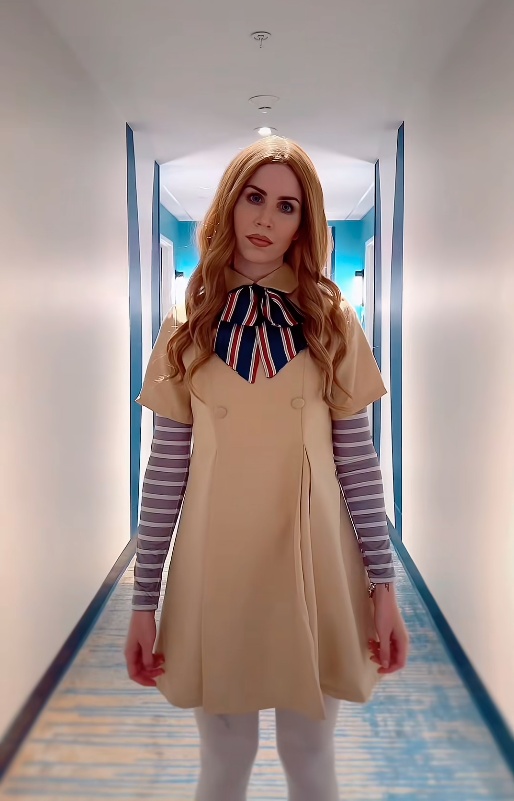 A stunning Megan cosplay.