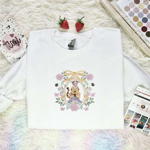 Pooh And Friends Coquette Frame Embroidered Shirt, Disney Characters Embroidered Hoodie, Cartoon Embroidered T-Shirt