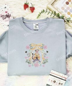 Pooh And Friends Coquette Frame Embroidered Shirt, Disney Characters Embroidered Hoodie, Cartoon Embroidered T Shirt (2)