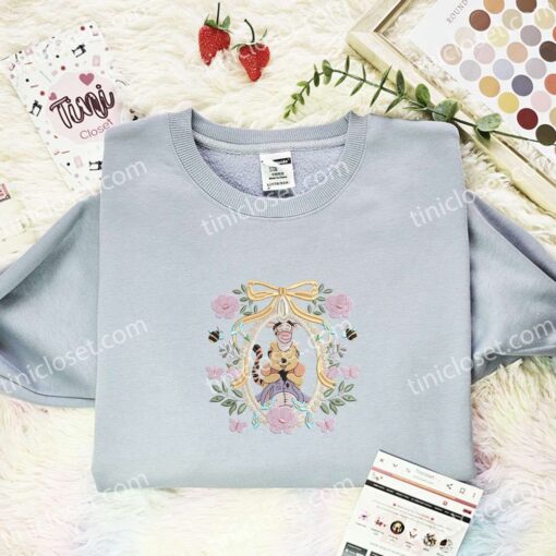 Pooh And Friends Coquette Frame Embroidered Shirt, Disney Characters Embroidered Hoodie, Cartoon Embroidered T-Shirt