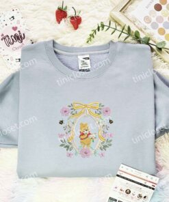 Pooh Coquette Frame Embroidered Shirt, Disney Characters Embroidered Hoodie, Cartoon Embroidered T Shirt (2)