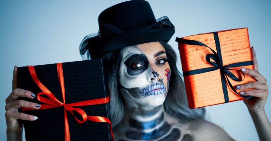 What’s Hot This Spooky Season? 7 Best Halloween Gifts to Buy in 2025