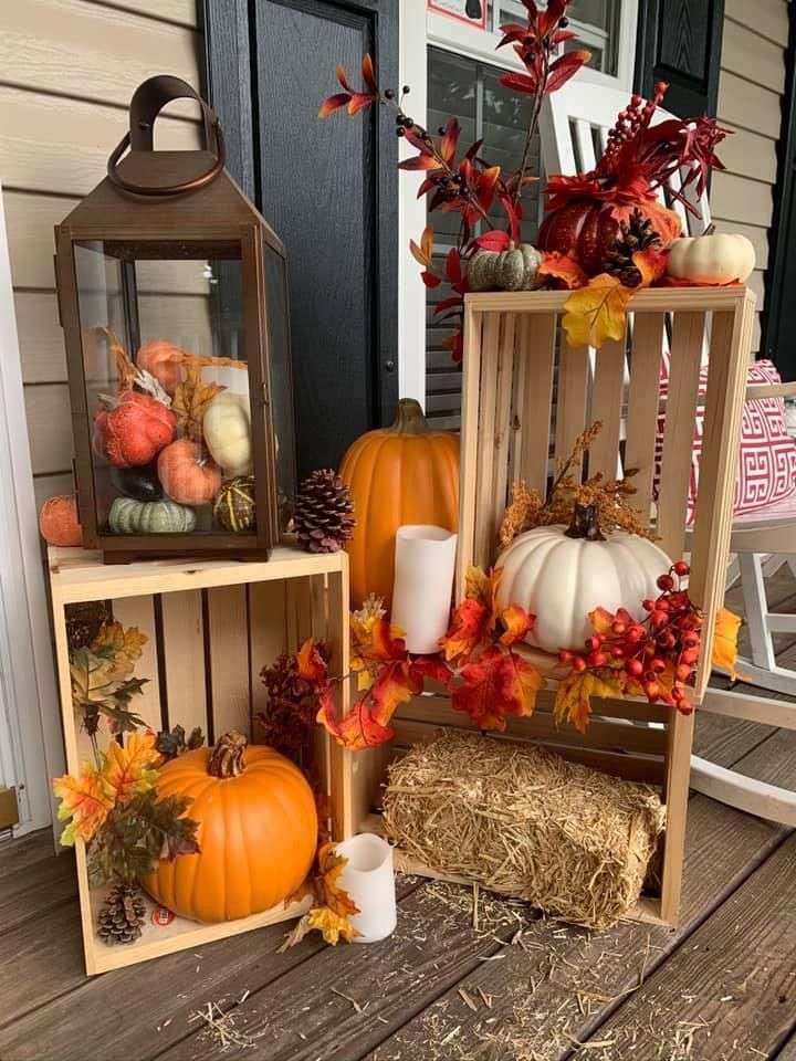 Nowdays, Halloween decors are sophisticated and aesthetically pleasing to the eye.