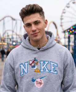 Donald Duck With Valentine Gift Embroidered Shirt, Disney Characters Embroidered Hoodie, Best Valentine’s Day Gifts (2)