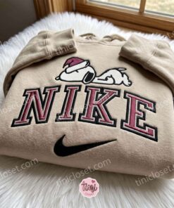 Snoopy Christmas Embroidered Sweatshirt, Peanuts Cartoon Embroidered Shirt, Christmas Embroidered Hoodie 1 Snoopy Christmas Embroidered Sweatshirt, Peanuts Cartoon Embroidered Shirt, Christmas Embroidered Hoodie (2)