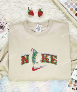 Caterpillar Xmas Embroidered Shirt, Disney Alice In Wonderland Characters Embroidered Hoodie, Best Christmas Gift (1)