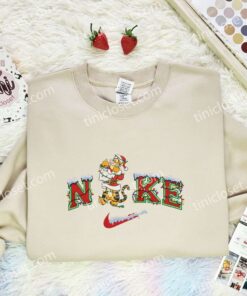 Tigger Xmas Embroidered Shirt, Disney Winnie The Pooh Characters Embroidered Hoodie, Best Christmas Gift (3)