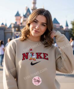 Daisy Duck Christmas Embroidered Sweatshirt, Disney Movie Christmas Embroidered Shirt, Best Christmas Gift Ideas 2 Daisy Duck Christmas Embroidered Sweatshirt, Disney Movie Christmas Embroidered Shirt, Best Christmas Gift Ideas (3)