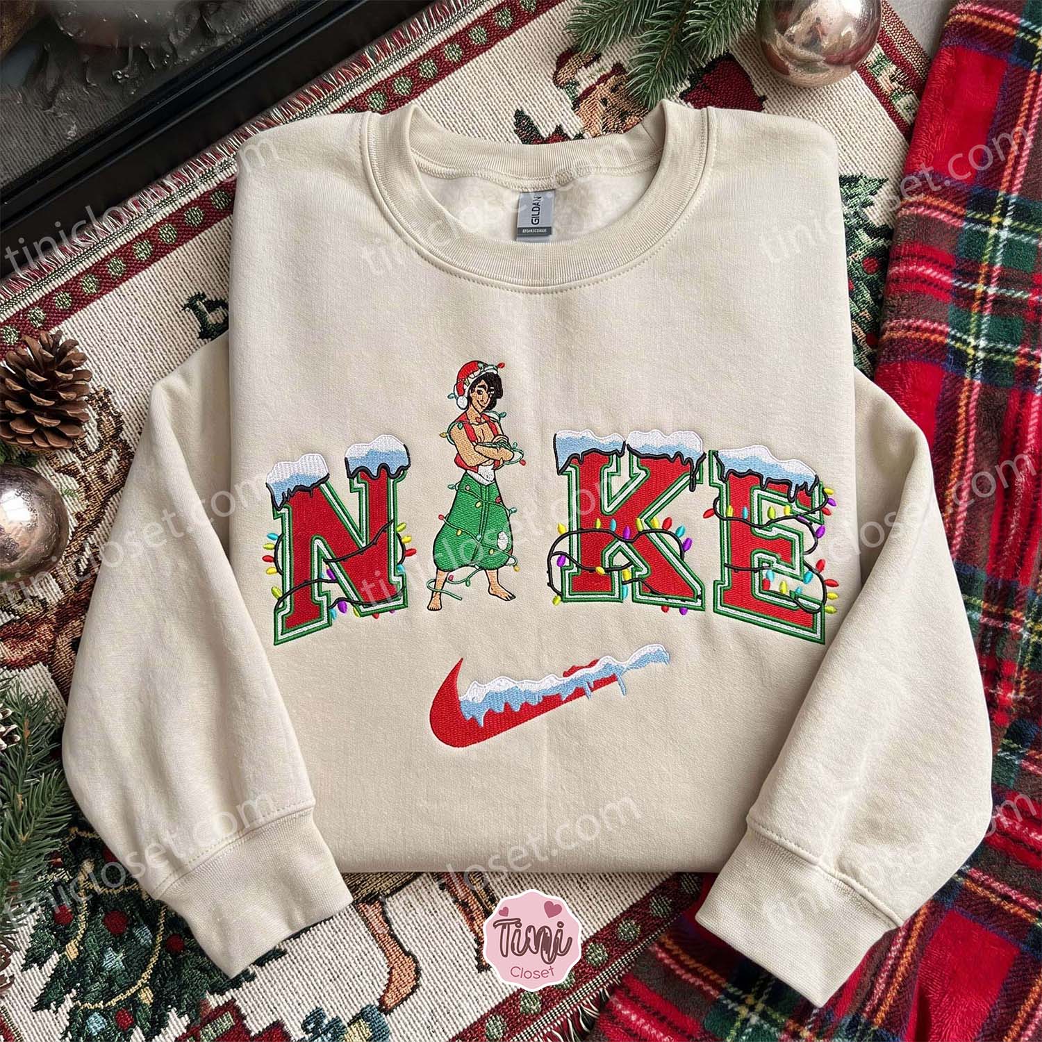 Aladdin Christmas Embroidered Shirt, Disney Characters Embroidered Hoodie, Best Christmas Gift