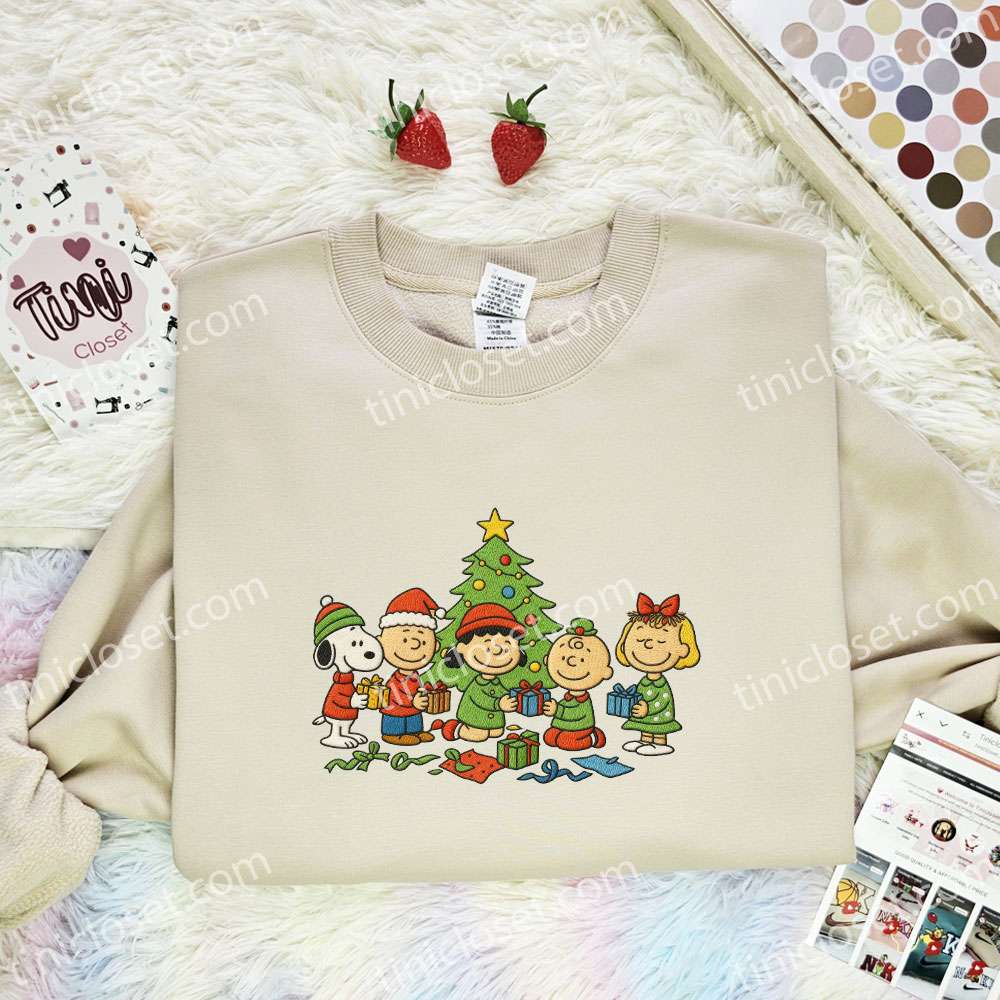 The Peanuts Xmas Team Embroidered Shirt, Cartoon Embroidered Hoodie, Best Christmas Gift