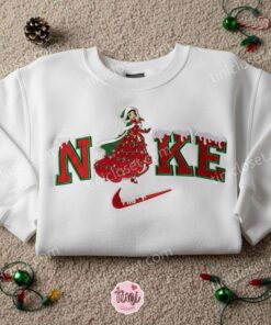 Snow White Christmas Embroidered Shirt, Disney Characters Embroidered Sweatshirt, Christmas Gift Ideas 1 Snow White Christmas Embroidered Shirt, Disney Characters Embroidered Sweatshirt, Christmas Gift Ideas (2)