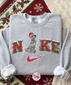 Tramp Xmas Embroidered Shirt, Lady And The Tramp Characters Embroidered Hoodie, Disney Embroidered Sweatshirt, Best Christmas Gift (2)