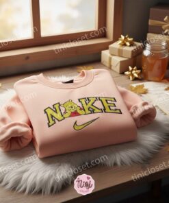 Smiling Winnie the Pooh Embroidered Crewneck, Disney Cartoon Embroidered Sweater, Best Gifts for Families 2 Smiling Winnie the Pooh Embroidered Crewneck, Disney Cartoon Embroidered Sweater, Best Gifts for Families (3)