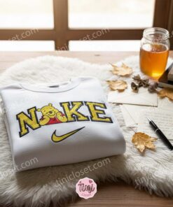 Smiling Winnie the Pooh Embroidered Crewneck, Disney Cartoon Embroidered Sweater, Best Gifts for Families