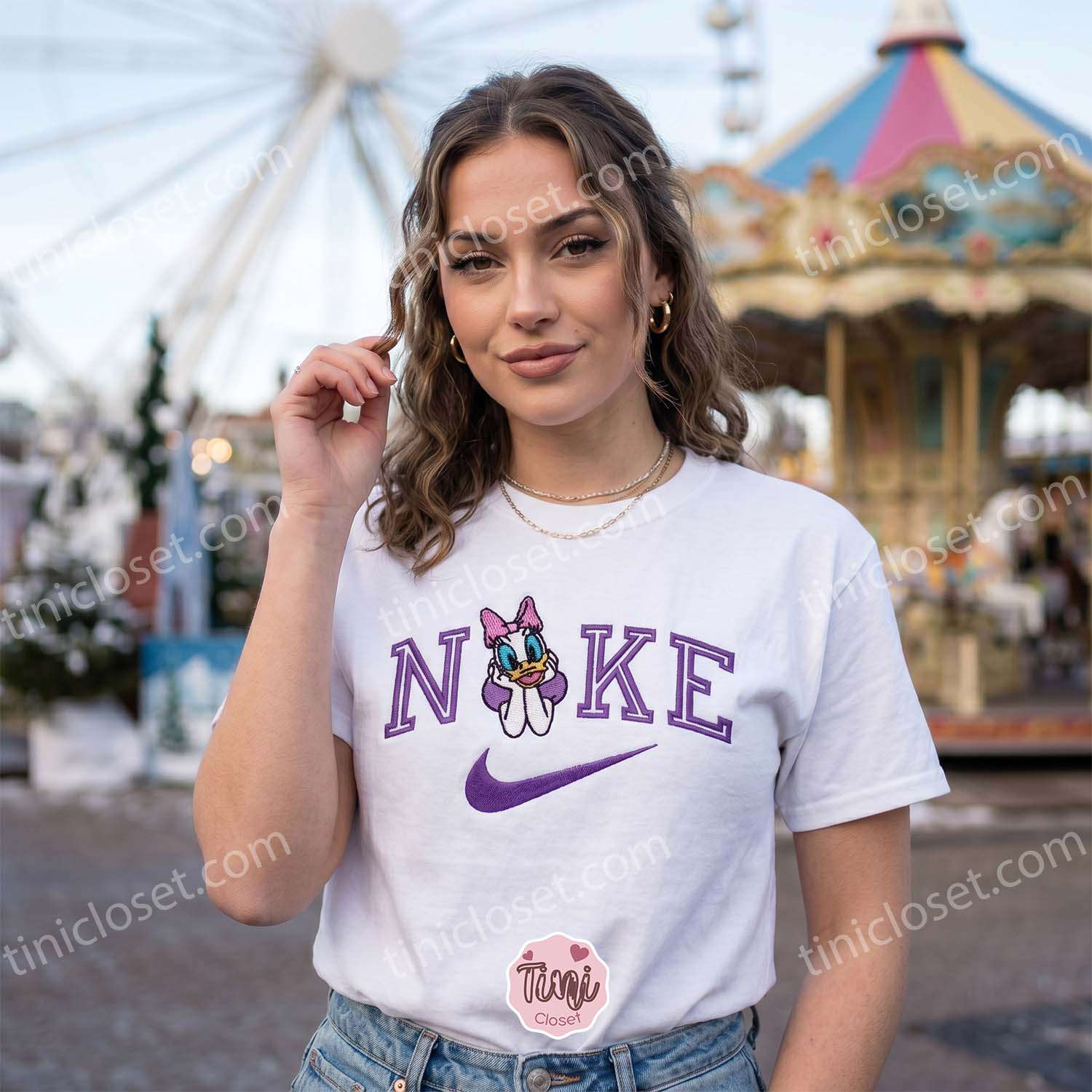 Daisy Duck Embroidered Sweatshirt, Disney Character Embroidered Hoodie, Retro Cartoon Sportswear Shirt Daisy Duck Embroidered Sweatshirt, Disney Character Embroidered Hoodie, Retro Cartoon Sportswear Shirt