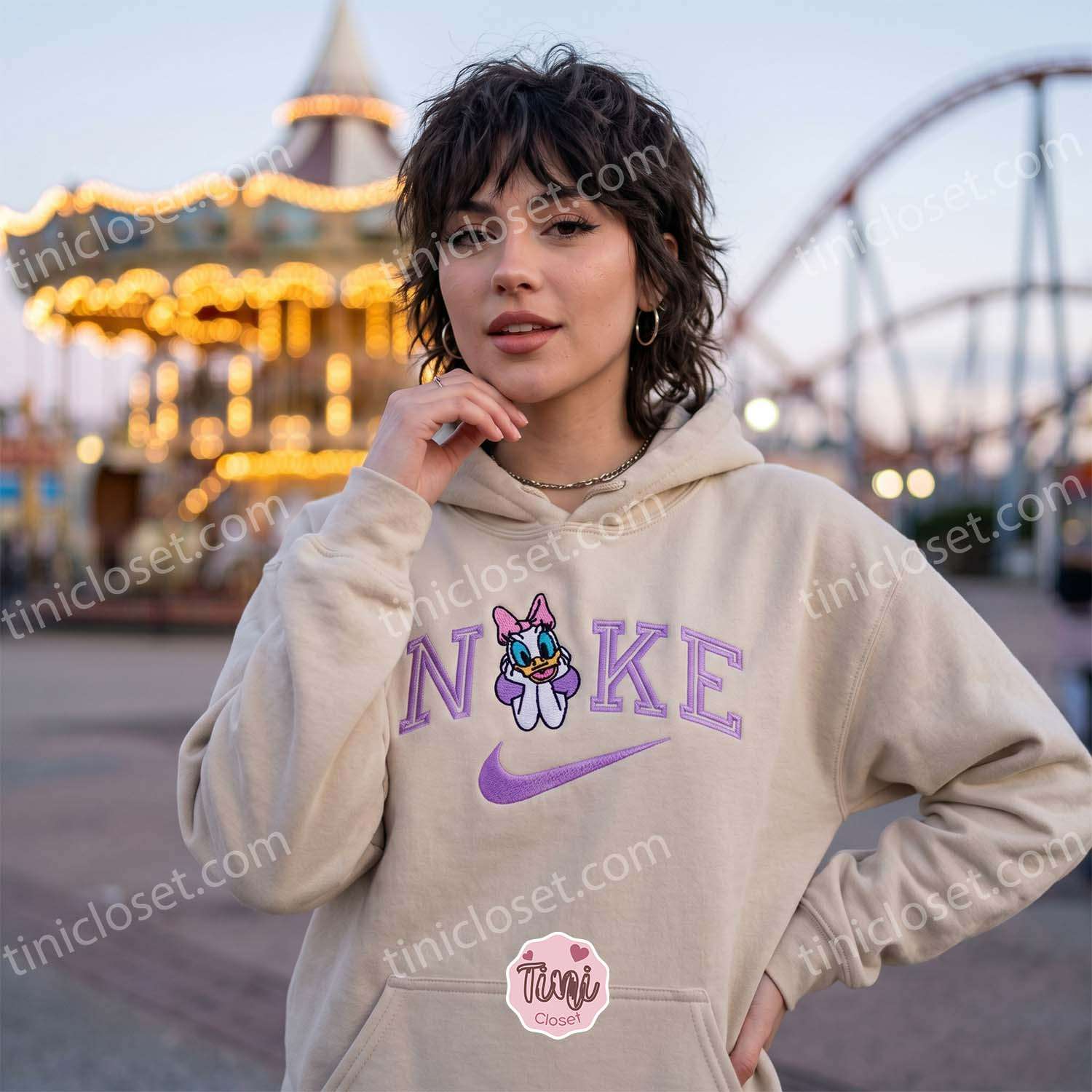 Daisy Duck Embroidered Sweatshirt, Disney Character Embroidered Hoodie, Retro Cartoon Sportswear Shirt Daisy Duck Embroidered Sweatshirt, Disney Character Embroidered Hoodie, Retro Cartoon Sportswear Shirt