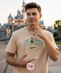 Donald Duck St. Patrick's Day Embroidered T shirt, Retro Disney Character Shirt, Vintage Style Cartoon Apparel, Holiday Gift for Him Her (3)