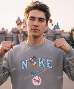 Donald Duck Valentine Embroidered Hoodie, Retro Disney Heart Shirt, Custom Nike Style Duck Sweatshirt, Disney Character Love Apparel, Birthday Gift for Him Her (2)