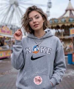 Donald Duck Embroidered Sweatshirt, Disney Character Nike Inspired Hoodie, Custom Donald Duck Embroidered Shirt, Retro Cartoon Sportswear Crewneck 2 Donald Duck Embroidered Sweatshirt, Disney Character Nike Inspired Hoodie, Custom Donald Duck Embroidered Shirt, Retro Cartoon Sportswear Crewneck (3)