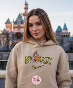 Embroidered Donald Duck Christmas Sweatshirt, Retro Holiday Cartoon Crewneck, Funny Santa Sack Graphic, Boyfriend Hoodie Gift (2)