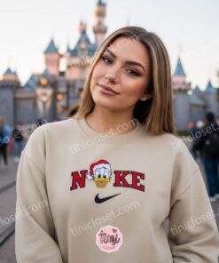 Christmas Donald Duck Embroidered Sweatshirt, Festive Holiday Hoodie, Cozy Gifts For Girlfriend (3)