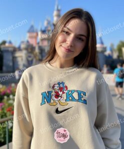 Donald Duck Christmas Embroidered Sweatshirt, Festive Santa Duck Hoodie, (3)
