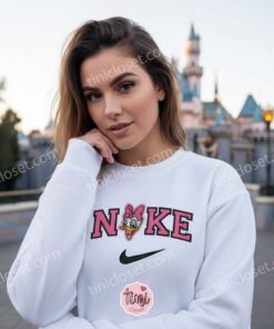 Vintage Daisy Duck Embroidery Hoodie , Disney Cartoon Character Crewneck, Cozy Gifts For Girlfriend (3)