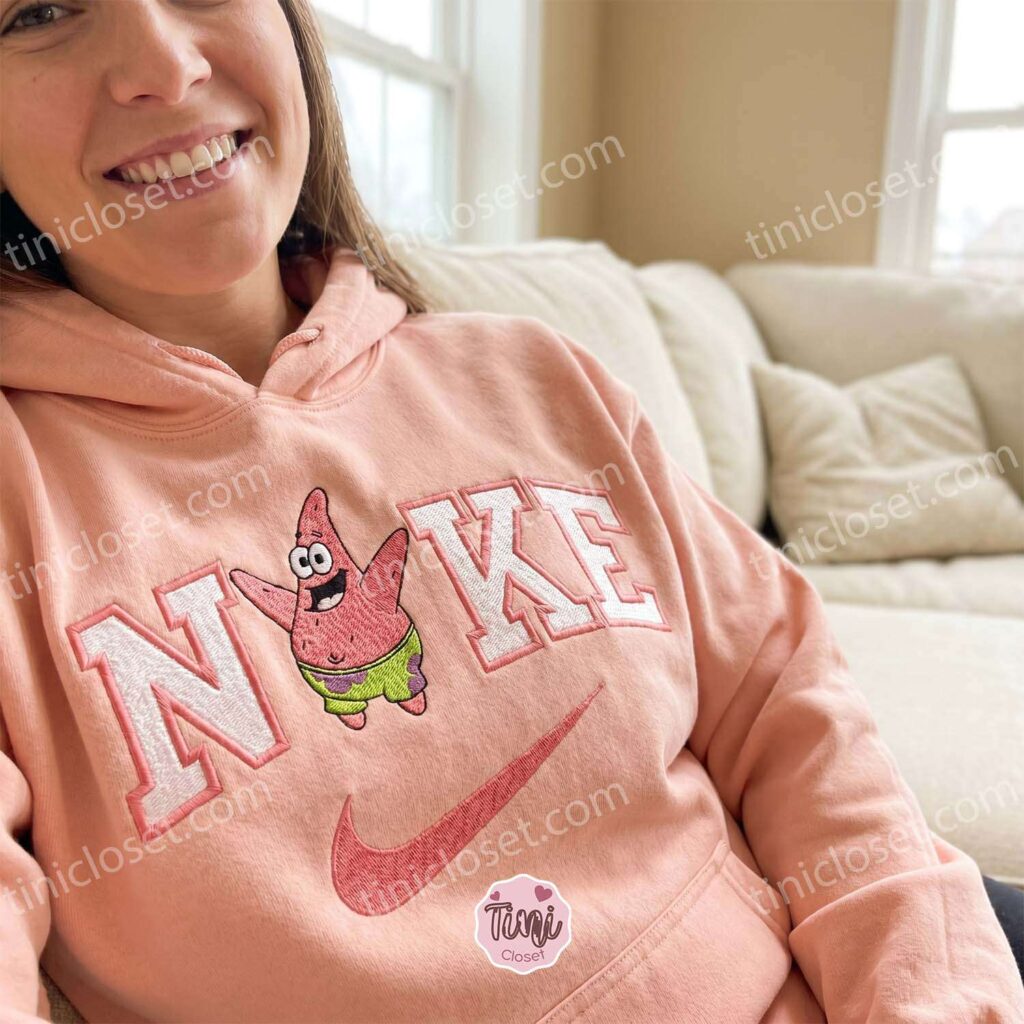 Custom Patrick Star Embroidered Sweatshirt, Cute SpongeBob SquarePants Embroidered T-shirt, Connection Couple Shirts Custom Patrick Star Embroidered Sweatshirt, Cute SpongeBob SquarePants Embroidered T-shirt, Connection Couple Shirts