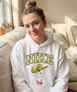 Happy SpongeBob Embroidered Sweatshirt, Cartoon Streetwear Hoodie & Apparel, Long Distance Relationship Gift (2)