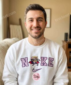 Vampire SpongeBob Cartoon Character Embroidered Sweatshirt, Spooky Halloween Tee, Funny Nostalgic Apparel, Boyfriend Hoodie Gift (1)