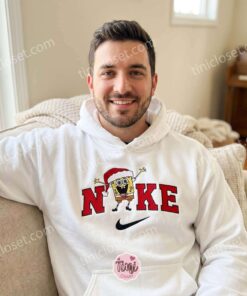 Nostalgic Christmas SpongeBob Cartoon Embroidery Sweatshirt, Funny Holiday Character Apparel, Cozy Gifts For Friends (1)