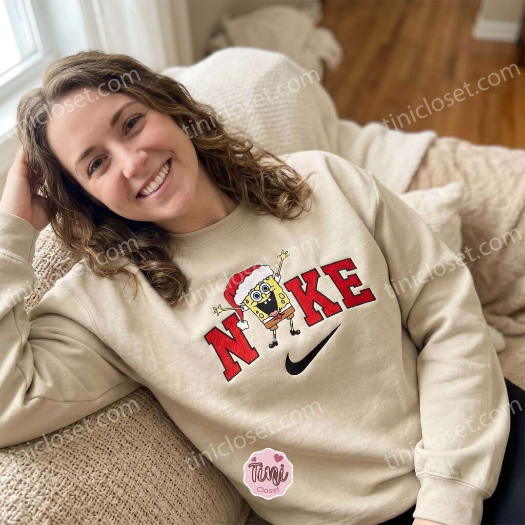 Nostalgic Christmas SpongeBob Cartoon Embroidery Sweatshirt, Funny Holiday Character Apparel, Cozy Gifts For Friends