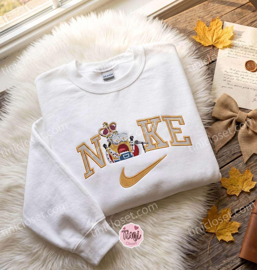 King Bob Minion Embroidered Hoodie, Minions Movie Embroidered Sweatshirt, Unique Gift Ideas For Family And Friends