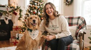 5 Ways to Include Your Pets in Your Family Christmas Photos 5 Ways to Include Your Pets in Your Family Christmas Photos