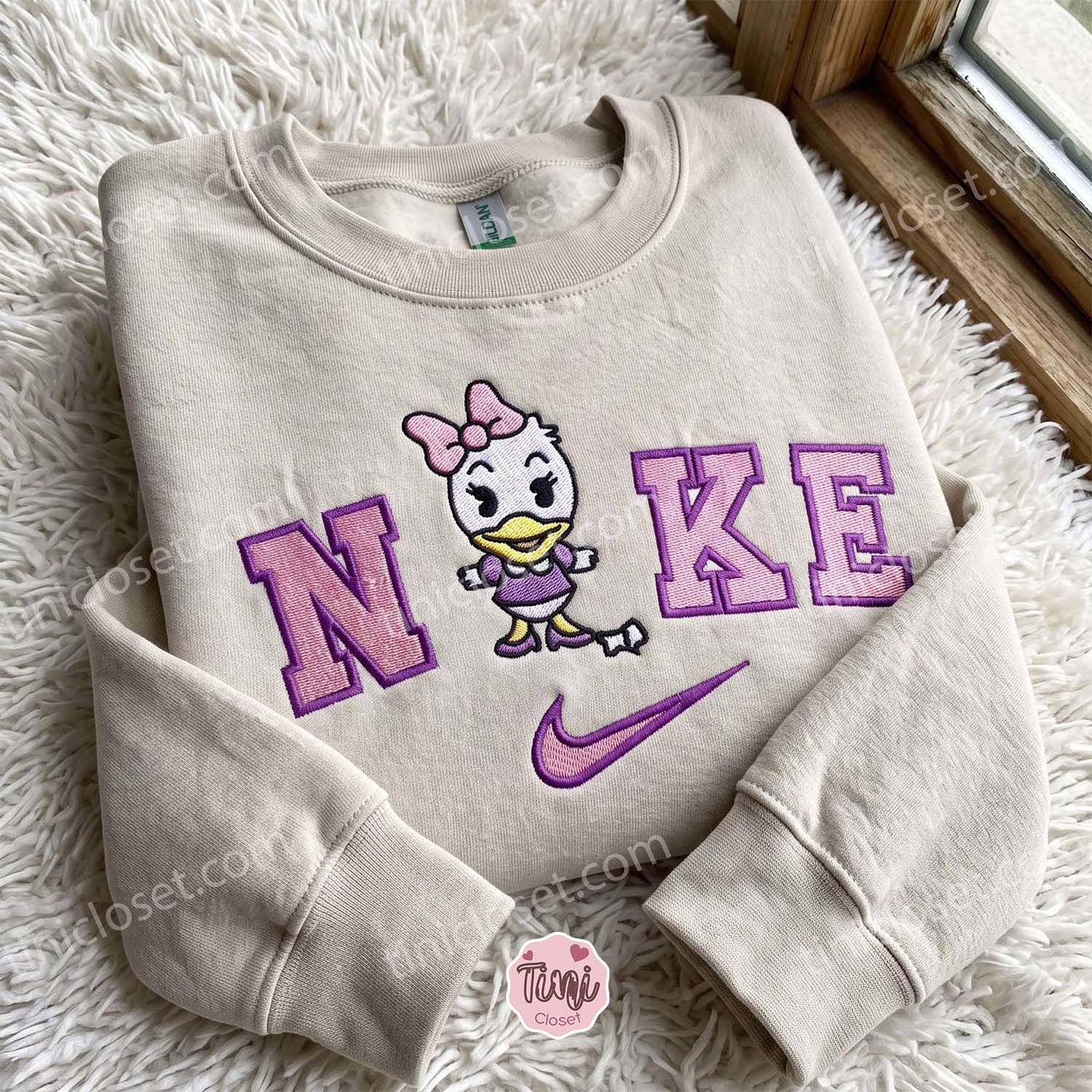 Disney Cute Daisy Duck Embroidered Sweatshirt, Oversized Hoodie For Girlfriend, Cozy Gifts For Girlfriend Disney Cute Daisy Duck Embroidered Sweatshirt, Oversized Hoodie For Girlfriend, Cozy Gifts For Girlfriend