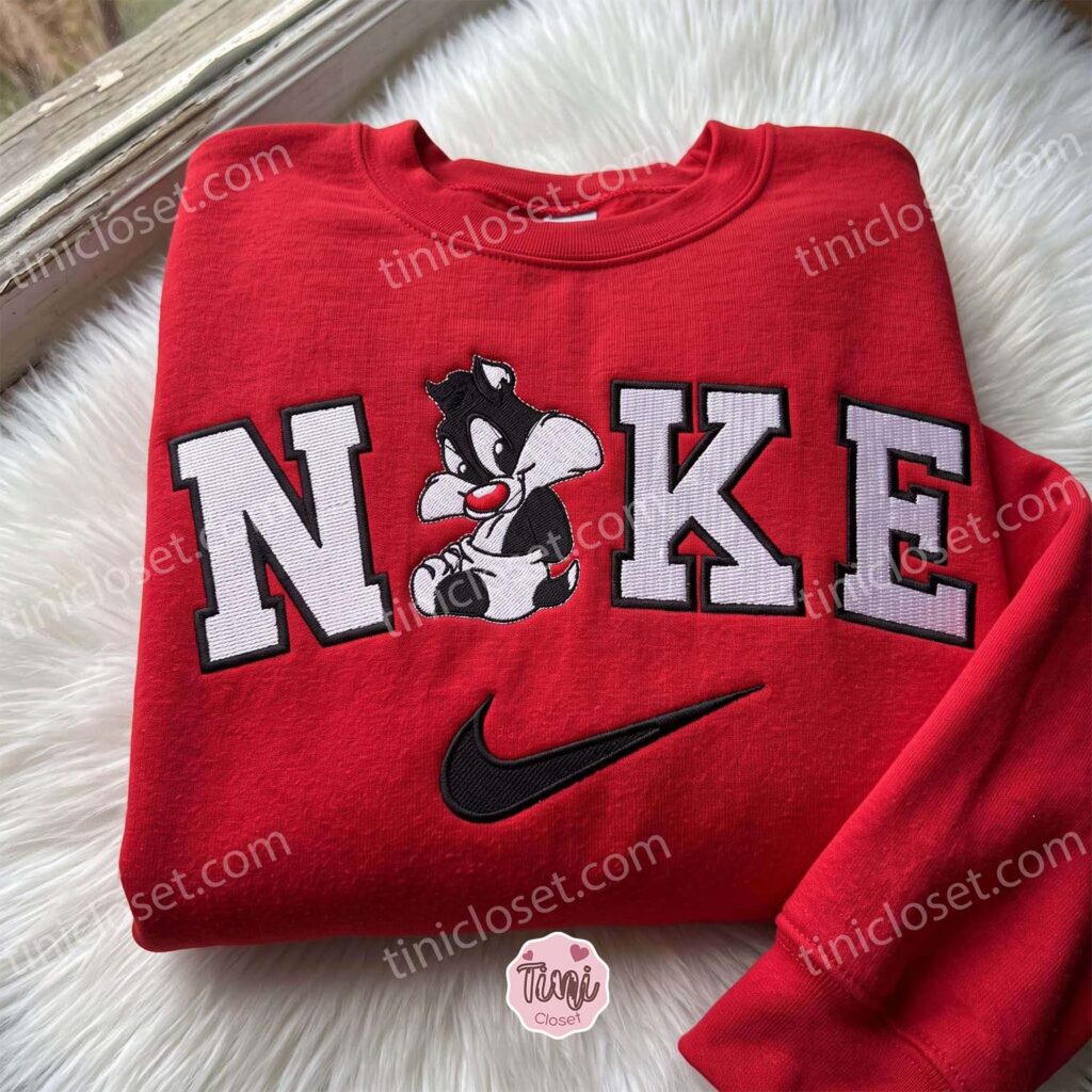 Sylvester the Cat Embroidered Shirt, Looney Tunes and Merrie Melodies Embroidered T-shirt, Cartoon Characters Embroidered Sweatshirt, Galentine Gift Ideas