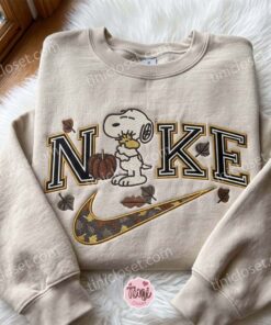 Snoopy And Woodstock Fall Pumpkin Embroidered Shirt, The Peanuts Cartoon Embroidered Hoodie, Best Gift Idea for Family (3)